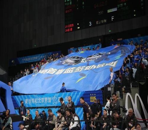 张伟丽成功,卫冕,女子草量级,188bet金宝博,188Bet,188bet金宝博注册网址,188bet金宝博app,188bet金宝博官网,188bet金宝博网站,188bet金宝博下载